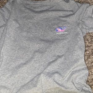 vineyard vines tee